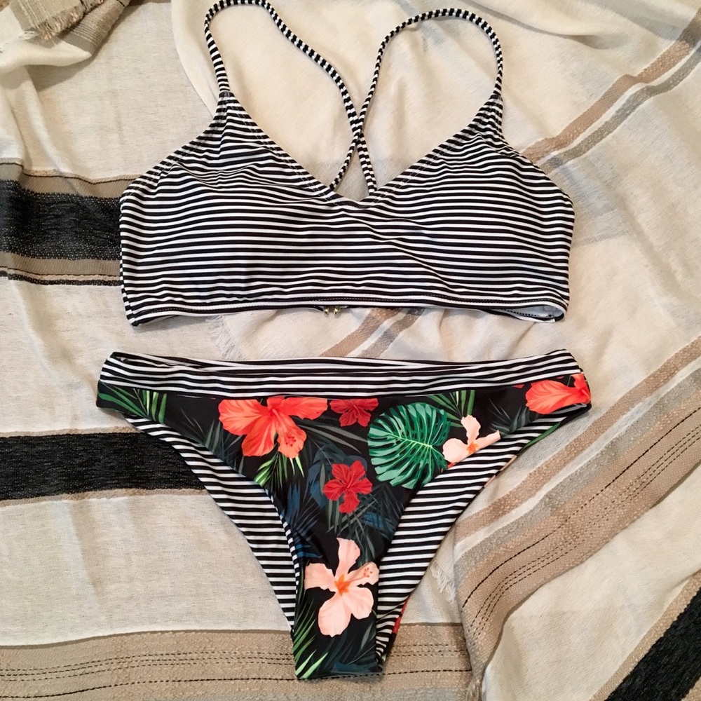 Floral Striped Bikini - Picture 2 of 4